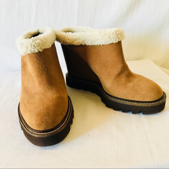 BCBG Leather Ankle Wood Wedge Boots (Size 9M) - Picture 2 of 8